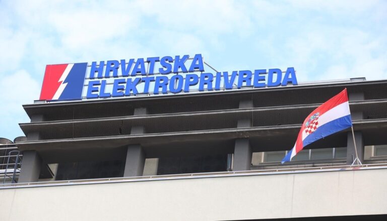 1835599c-a4a0-4a19-8ab0-ac205eb32556