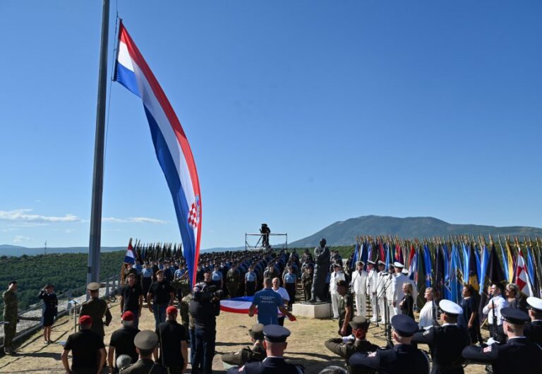 2025-08-05-oluja-knin-870x600